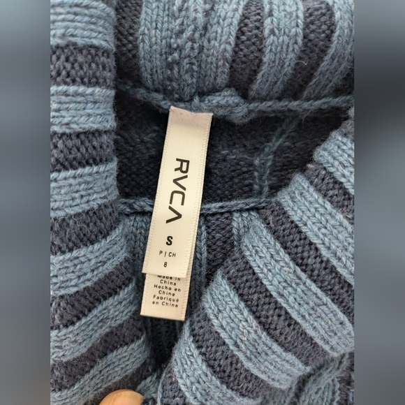 RVCA Blue Mate Check Turtleneck Cable Knit  Sweater Size S - Picture 5 of 6
